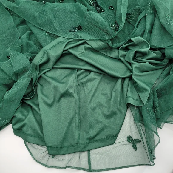 Mac Duggal Green Embellished V Neck 3/4 Sleeve A Line Gown - Picture 8 of 15